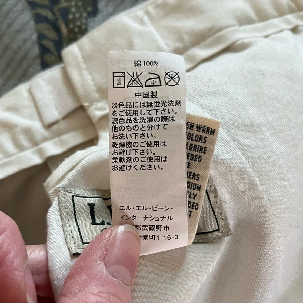 L.L. Bean Men’s Cream Khaki Comfort Waist Chino Shorts, Size 38 - Picture 6 of 9